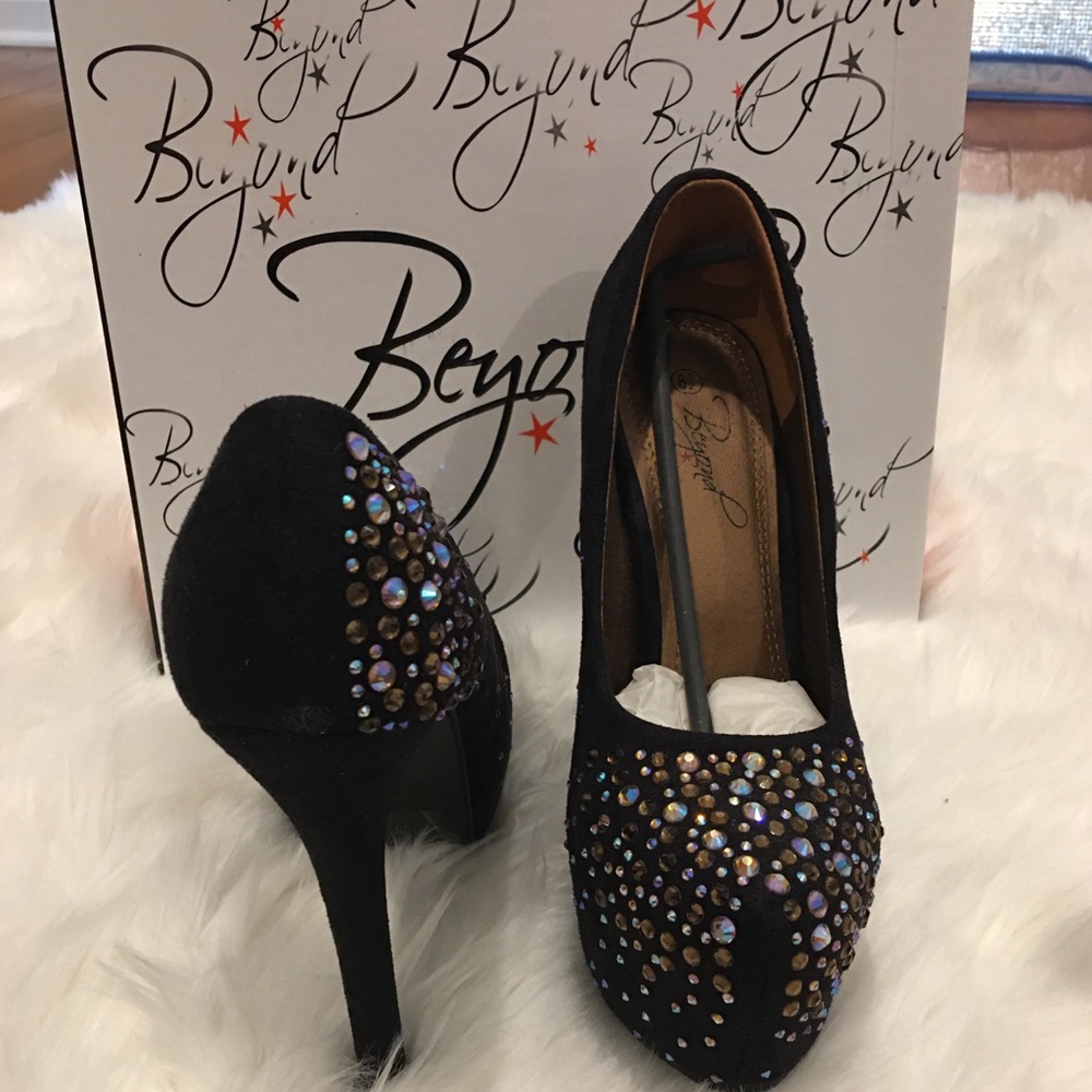 Beyond Maybel-01 Rhinestone Platform Heels - Picture 10 of 16